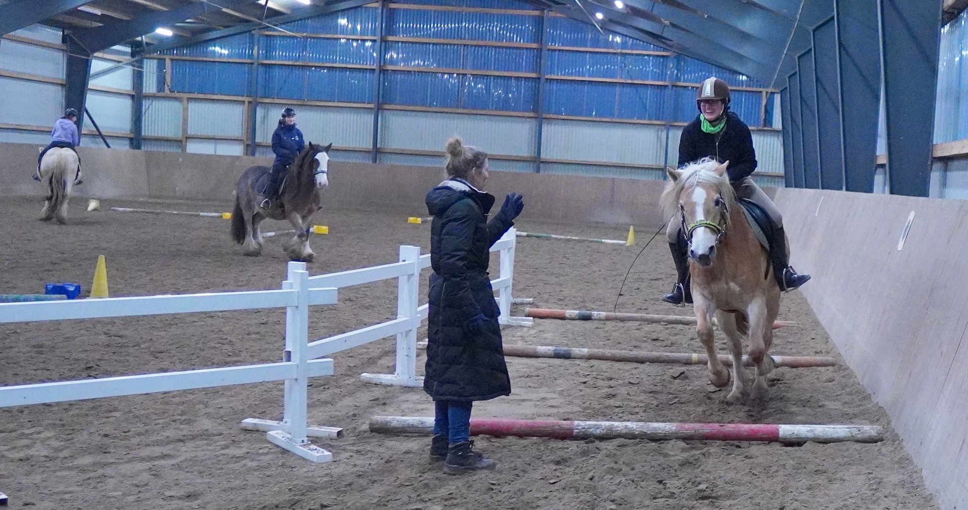 20220309 A081a HT Reitgruppe Mi1900